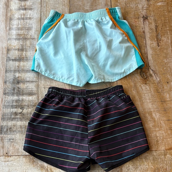 Large Nike Girls Bundle size 6/6x - Picture 8 of 14